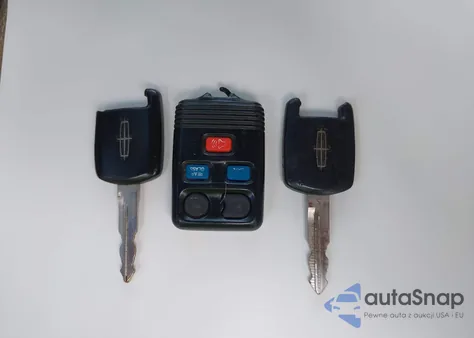 2003 Lincoln Navigator из США, поврежденный, VIN 5LMFU28R83LJ13106